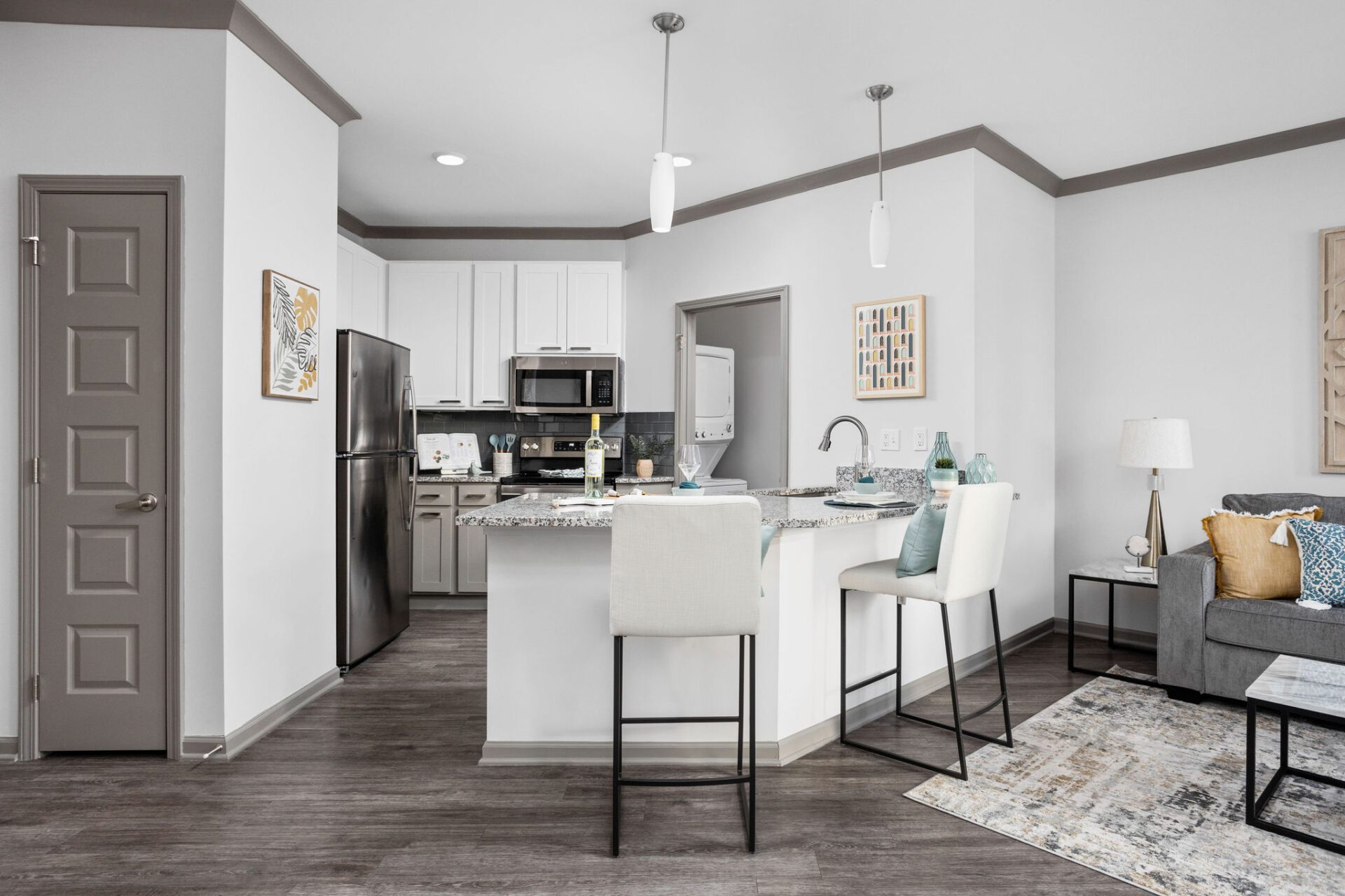 Luxury Pet-Friendly Apartments For Rent Luxury Pet-Friendly Apartments For Rent-Elevate 114